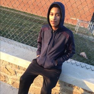 Meet your Posher, Amir